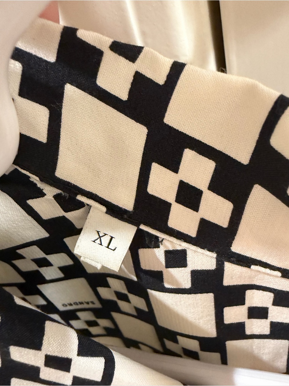 SANDRO Square Cross Motif Flowing Blouse in Black/White Size XL - Picture 9 of 11